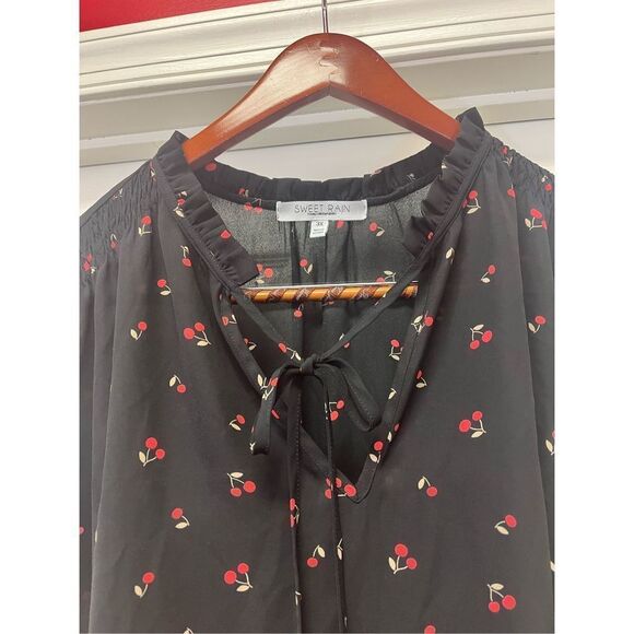 Sweet Rain Tie Front Ruffle Neck Flutter Sleeve Black Cherry Print Blouse sz 3X - Picture 2 of 7